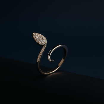 Adjustable Silver Snake Ring for Women – Stylish Serpent Design
