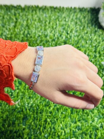 Women’s Trendy Bracelet with White Diamond-Inspired Stones