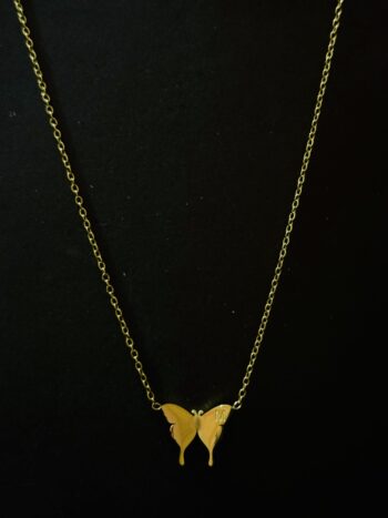 Golden Flutter Luxe – Elegant Butterfly Pendant Necklace for Women