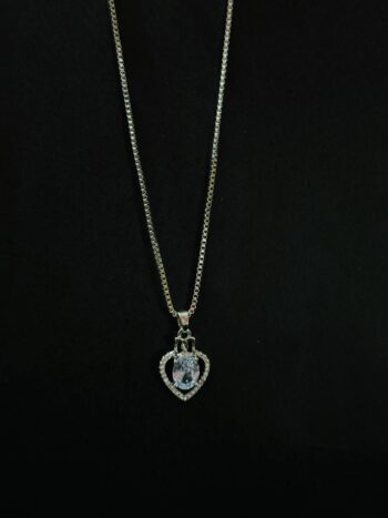 “Heart-Shaped Gemstone Pendant Necklace – Sparkling Crystal Silver Chain Jewelry for Women”